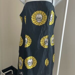 Bold Black and Yellow Strapless Sheath Mini Dress